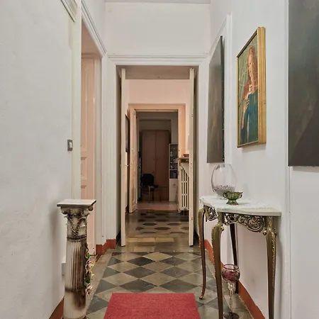 Porta Nuova Roomy Flat Appartement