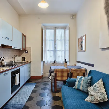 Porta Nuova Roomy Flat Appartement
